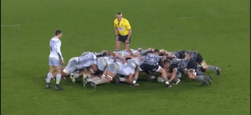 Arhip scrummaging 11