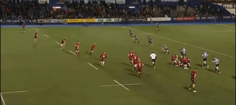 Munster 18 Garyn Smith defence 4