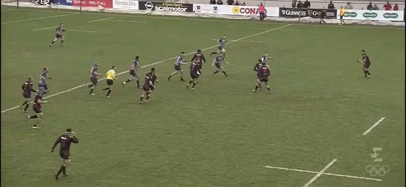 Zebre A Garyn Smith defence 2