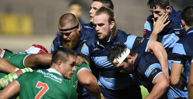 Benetton Cardiff Blues scrum