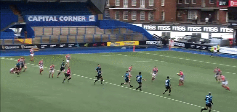 Ponty Ben Thomas tackle