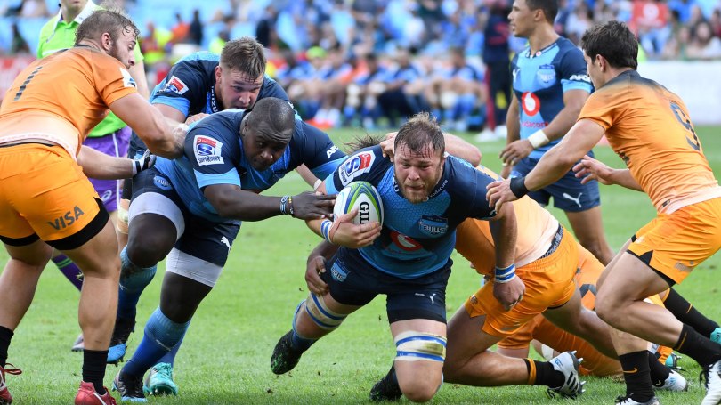 Duane Vermeulen Bulls.jpg